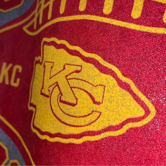 🏈🏟️ Kansas City Chiefs NFL Football GameDay Hoodie 🏟️🏈 - Picture 8 of 8